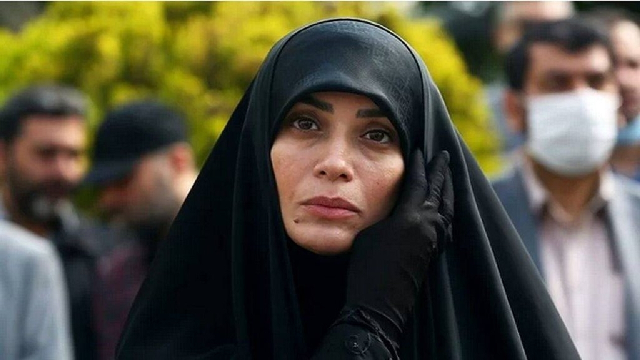 الهام چرخنده: دشمن تصور میکرد با شهادت آقایمان چراغ خیمهگاه حسینی خاموش میشود + فیلم