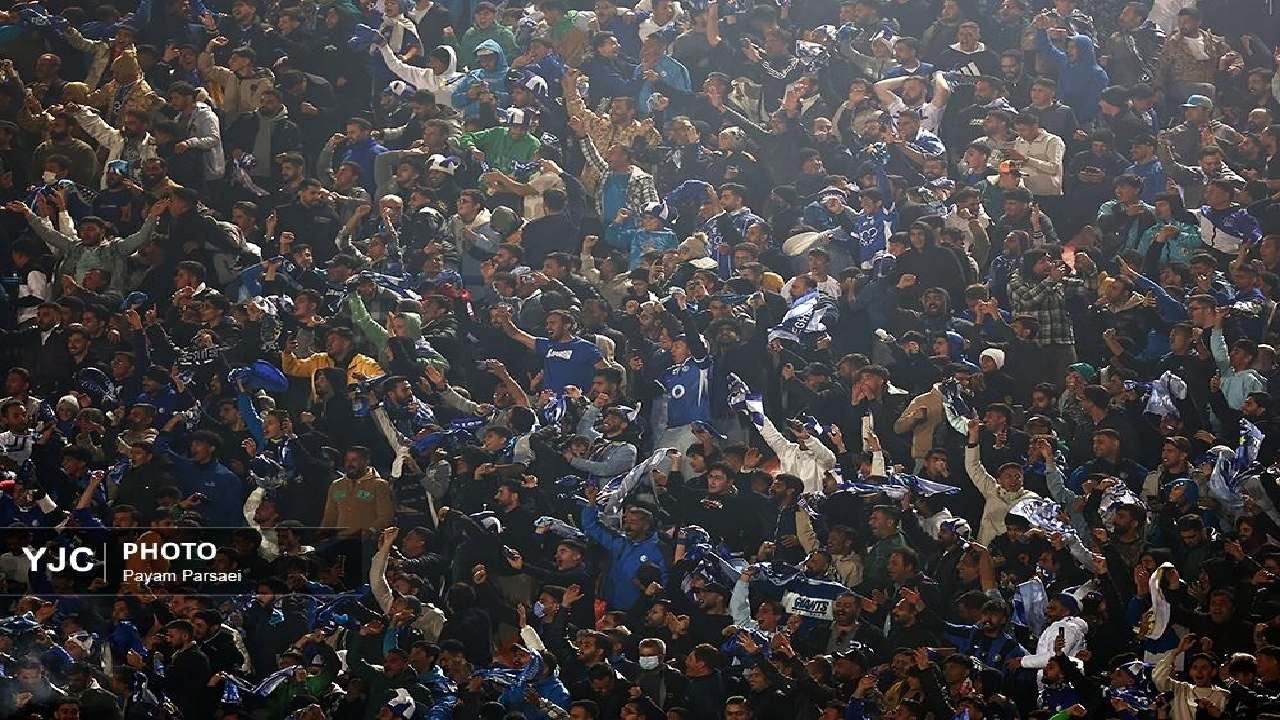 استقلال با شکست فولاد به استقبال دربی رفت/ صدر جدول آبی شد