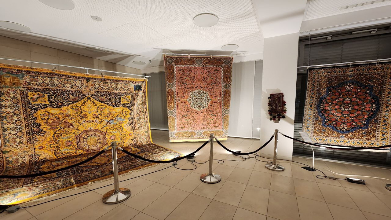 روز «هنر فرش ایرانی» در سفارت ایران در برلین برگزار شد