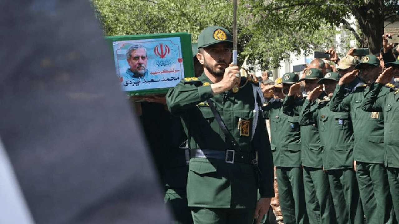 شرط ازدواجم با حاج رمضان پوشیدن لباس با یک رنگ خاص بود