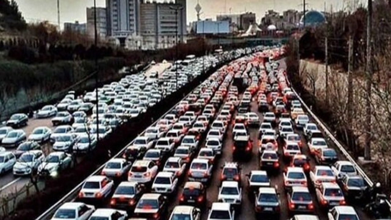 وضعیت ترافیک صبحگاهی معابر و بزرگراههای پایتخت چگونه است؟