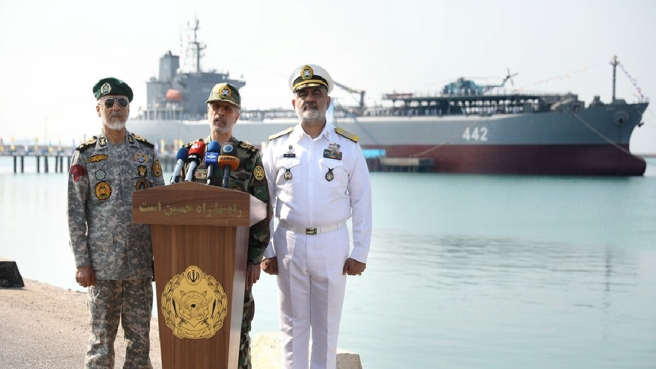 فرمانده کل ارتش: آماده هرگونه پاسخ قاطع در هر نقطهای هستیم