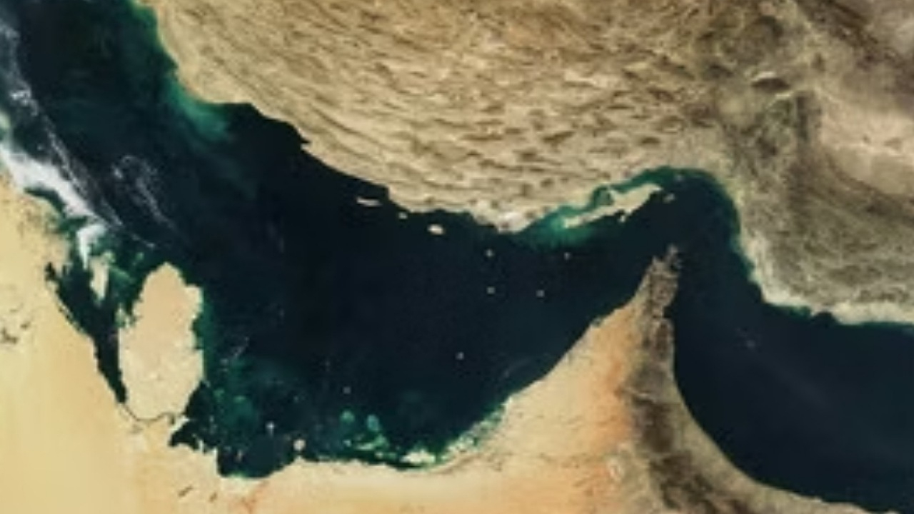 نام خلیج فارس تا ابد زنده خواهد بود
