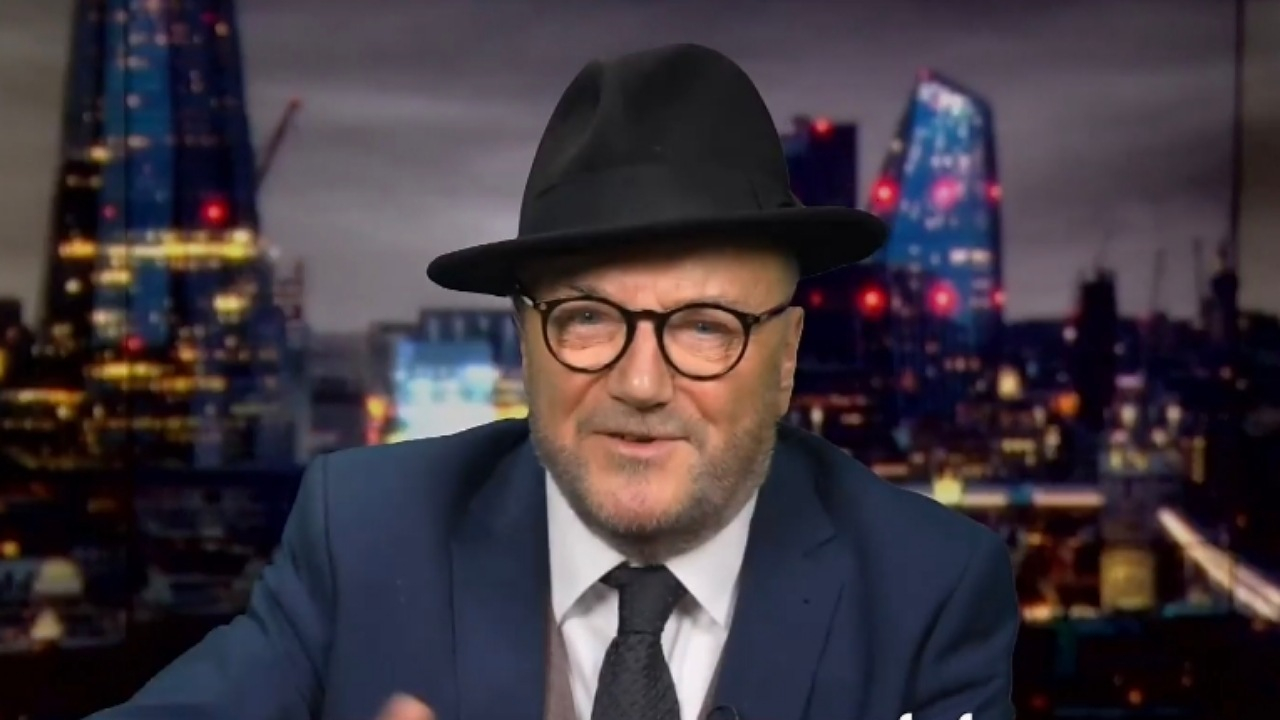 سیاستمدار سرشناس انگلیسی: BBC بازوی رسانهای سازمان اطلاعات مخفی انگلیس MI6 است! + فیلم