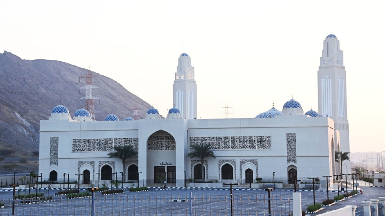 مسجد سلام بزرگ‌ترین مسجد شیعیان عمان