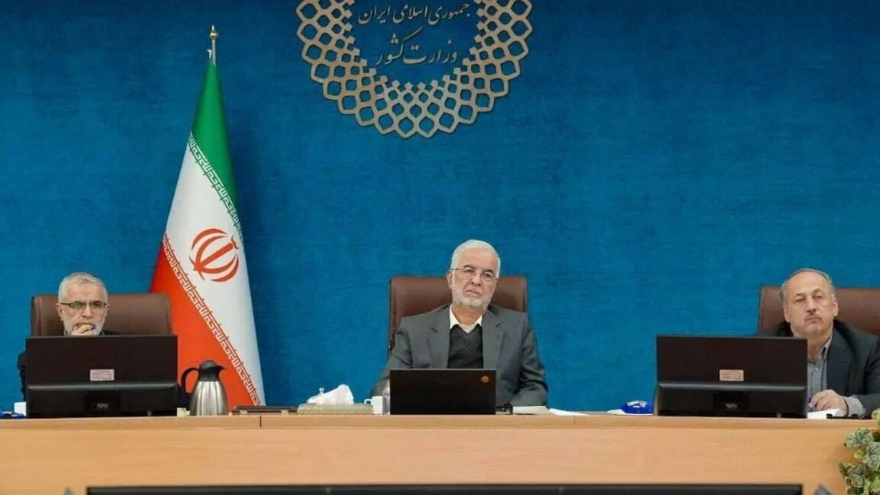 وزیر کشور: دستگاه‌های دولتی باید در صرفه‌جویی پیشگام باشند