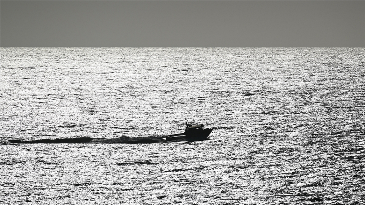 ۸ مفقود در پی برخورد قایق ماهیگیری و شناور تجاری در شرق چین