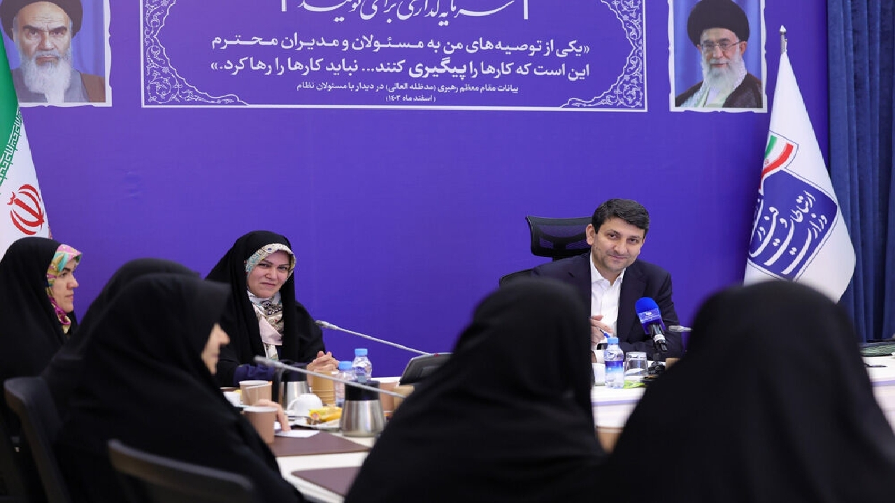 وزیر ارتباطات: فضای مجازی با محدودسازی مدیریت نمیشود