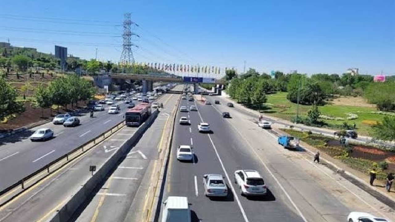 بهره‌برداری از خط ویژه حمل و نقل همگانی (H.O.V) در بزرگراه شهید چمران