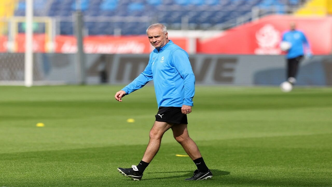 سرمربی نیوزیلند: گروه سختی داریم، اما پیروزی مقابل ایران و دیگر تیمها ممکن است