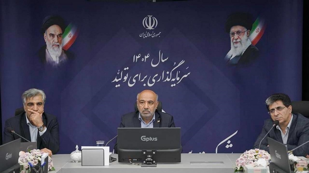 نمیتوان با مدیریت کلنگی بنای بلند ساخت/ واگذاری سیمان به آسیب دیدگان جنگ ۱۲ روزه برای بازسازی منازل مسکونی
