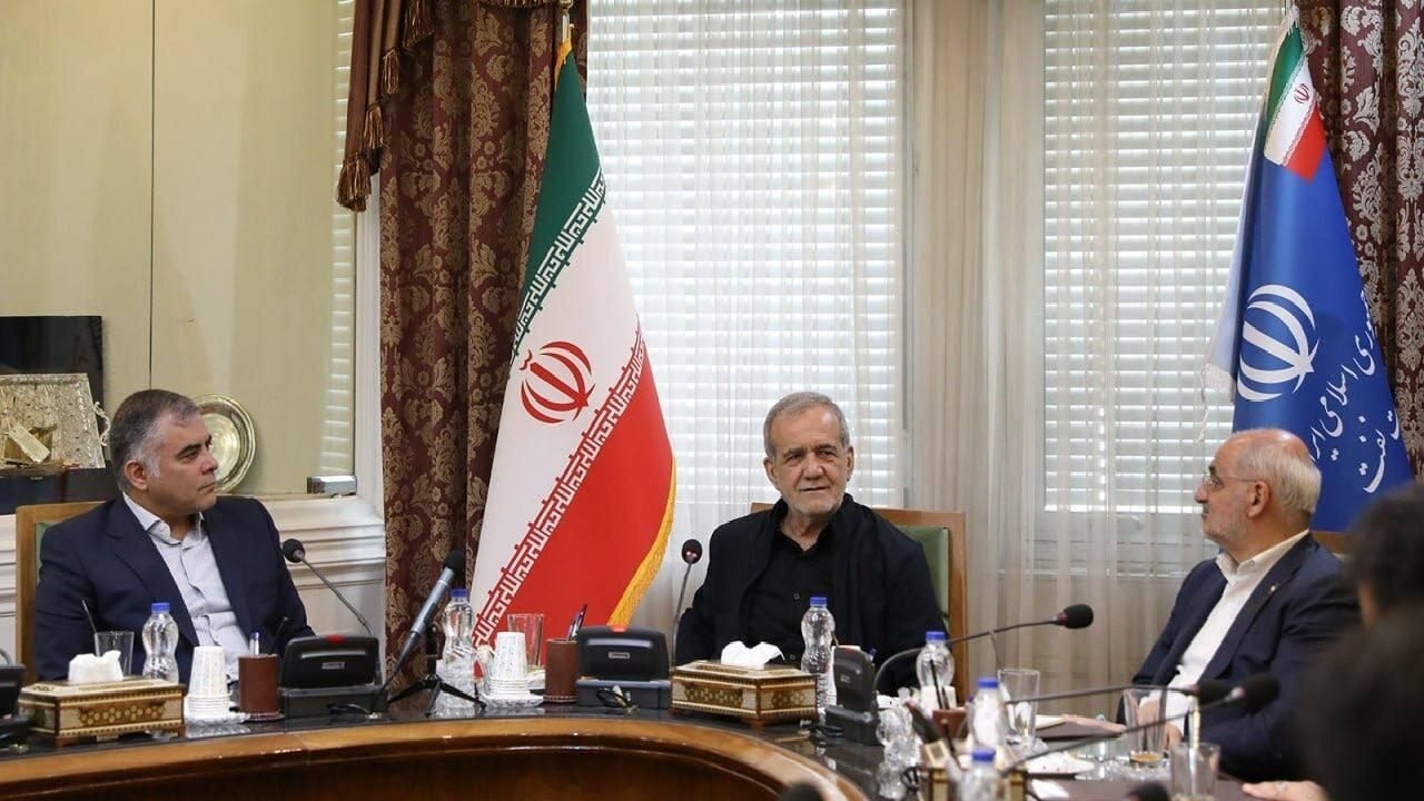 بازدید سرزده رئیسجمهور از وزارت نفت