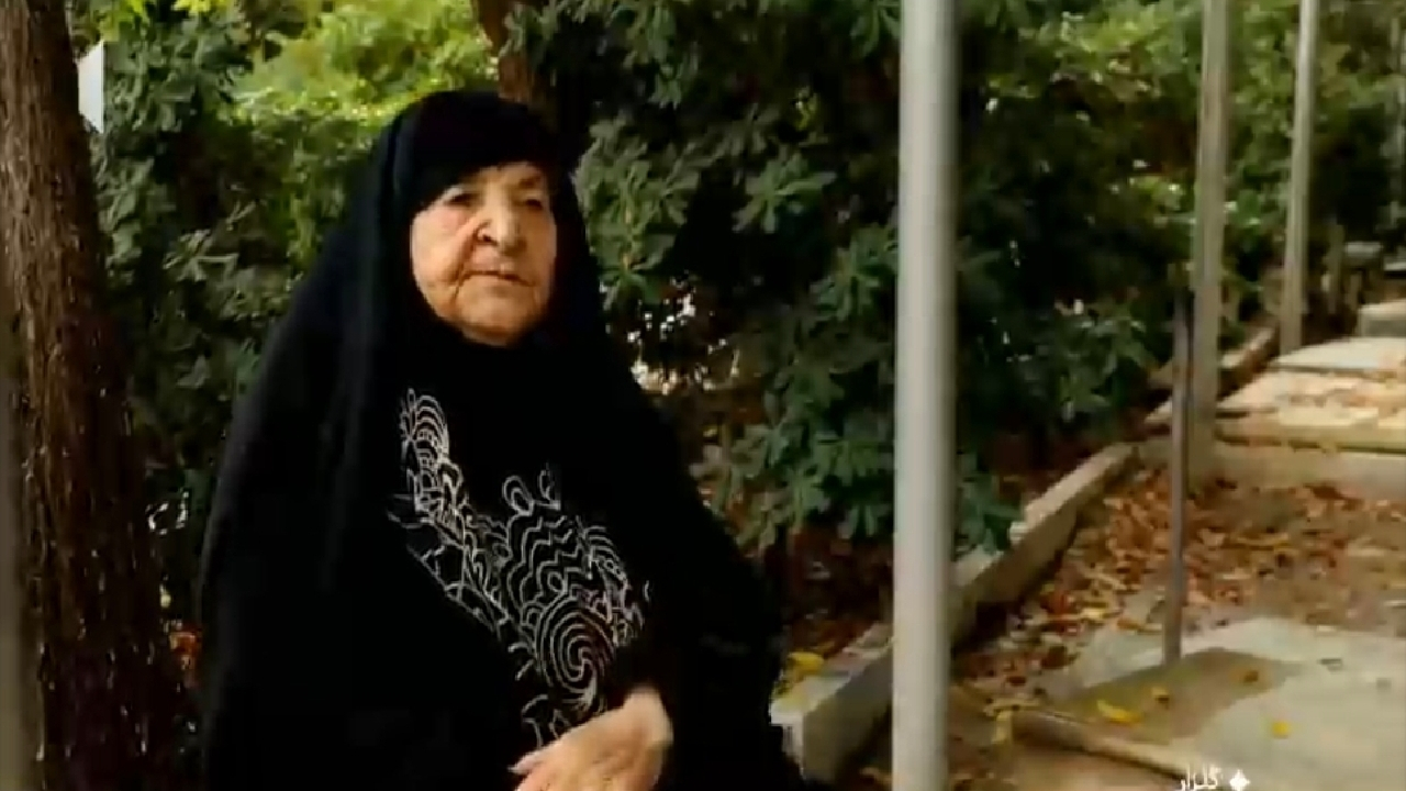 لحظاتی با دلتنگیهای مادر و برادر شهید رضا یزدی + فیلم