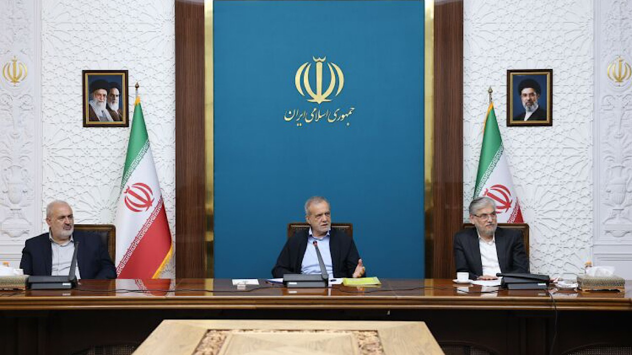 پزشکیان: همه دستگاهها در زمینه حکمرانی انرژی و اصلاح الگوی مصرف مسئول هستند