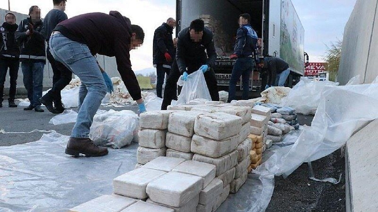 کشف شبکه قاچاق بین‌المللی مواد مخدر با همکاری قضایی ایران و ترکیه