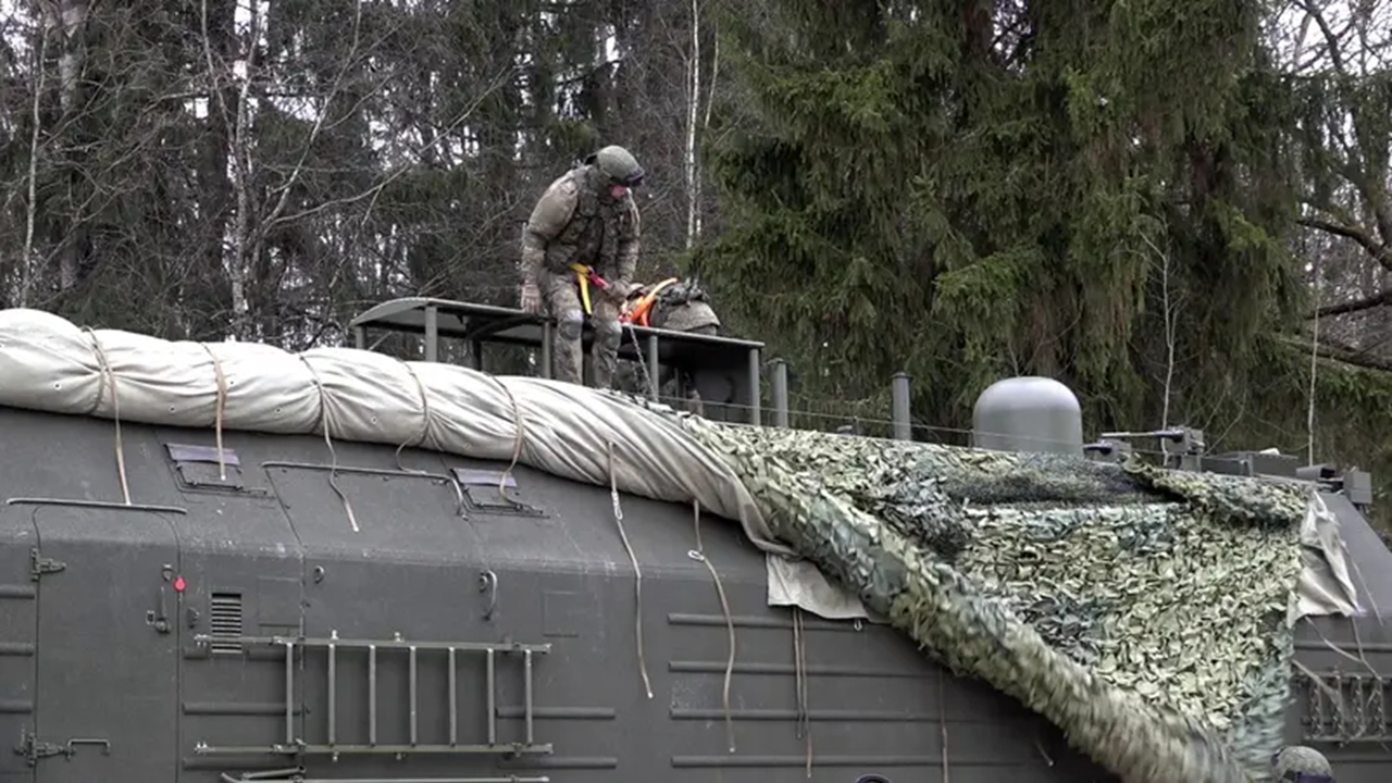 نمایش قدرت بلاروس با رونمایی از موشک‌های مافوق صوت «اورشنیک» روسیه