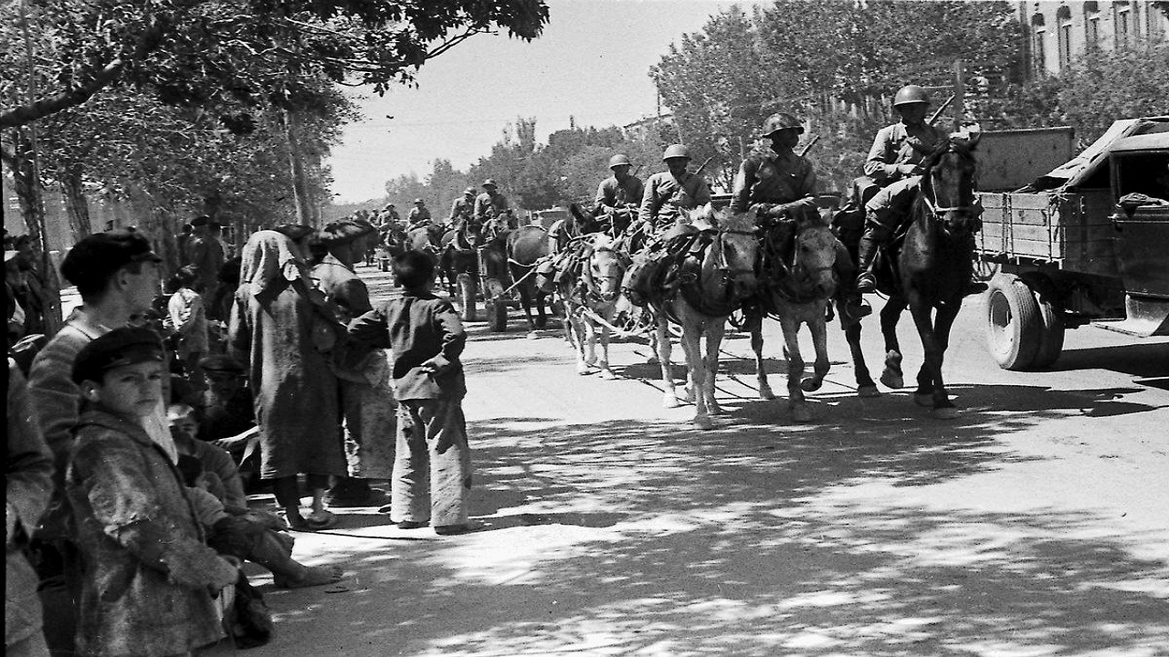 مزاحمت سربازان آمریکایی برای بانوان ایرانی در جریان اشغال ایران