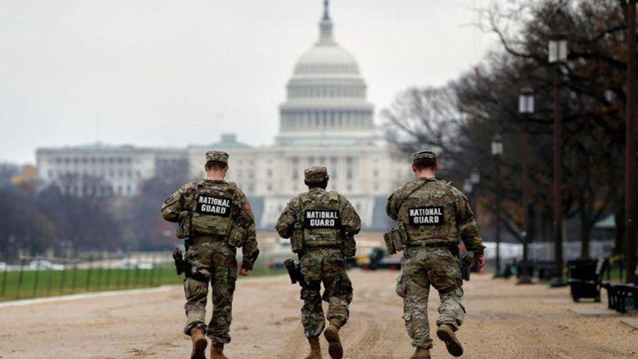 کاخ سفید در شوک حمله مسلحانه + فیلم