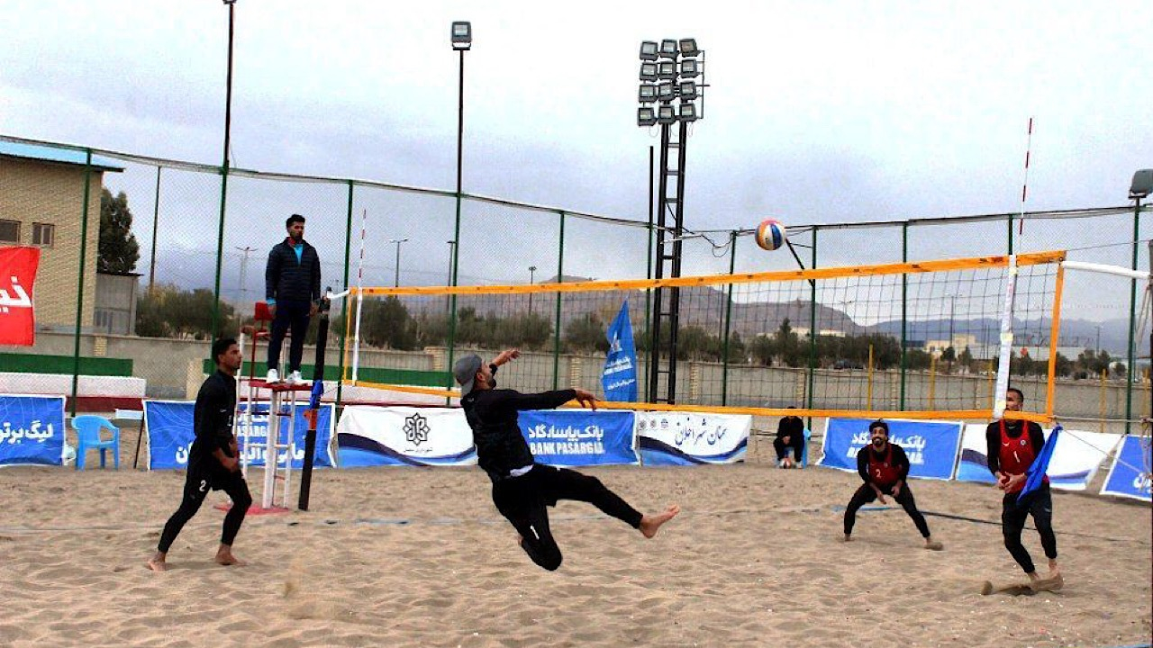 پیکان بندر دیر هم هت‌تریک قهرمانی در لیگ برتر ساحلی کرد