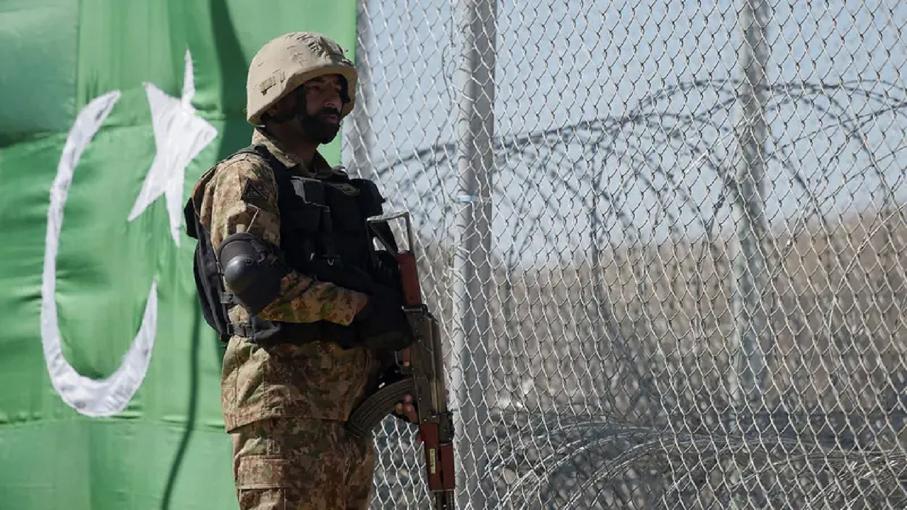 پاکستان مناطق مرزی افغانستان را گلولهباران کرد