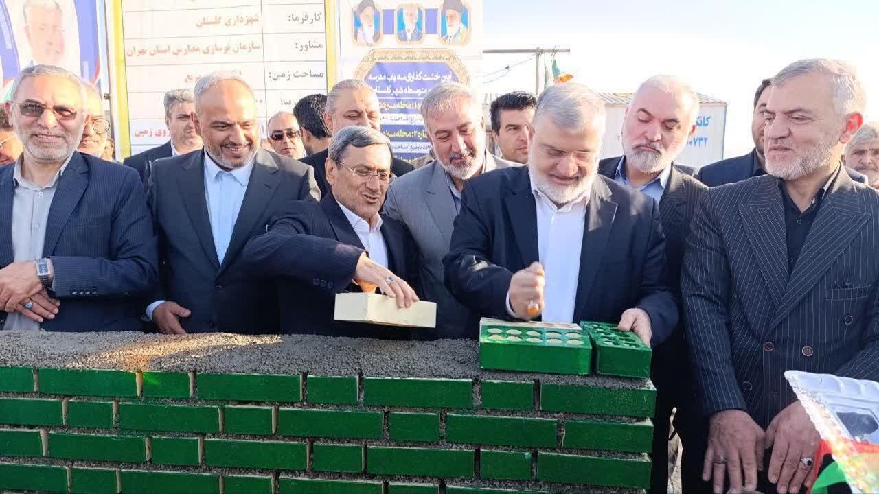 استاندار تهران: تحقق عدالت آموزشی از اولویتهای دولت مردمی است