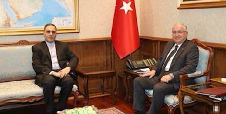 دیدار سفیر ایران با وزیر دفاع ترکیه