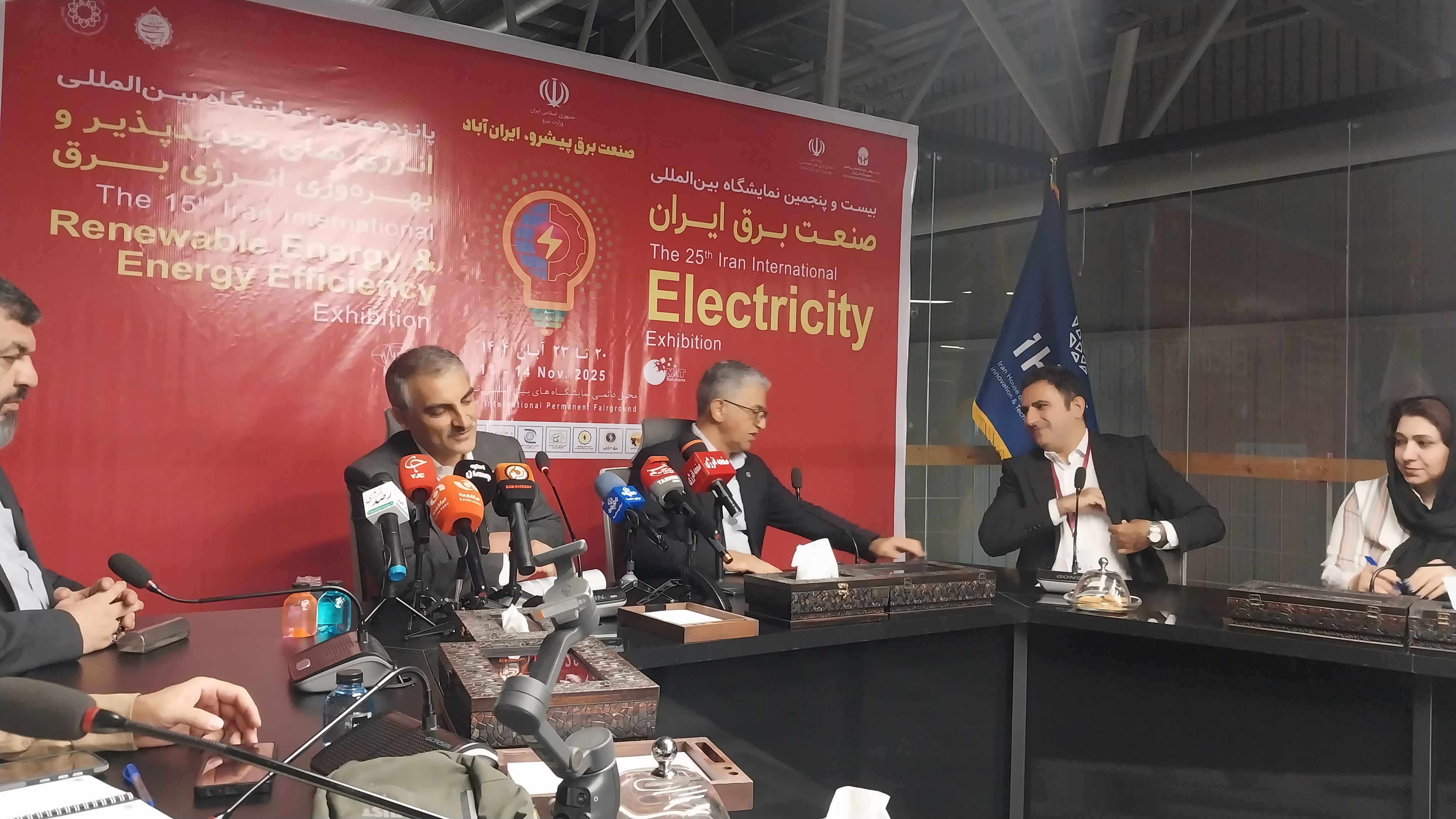 بالای ۹۱ درصد ظرفیت مخازن نیروگاهی پر از سوخت مایع است