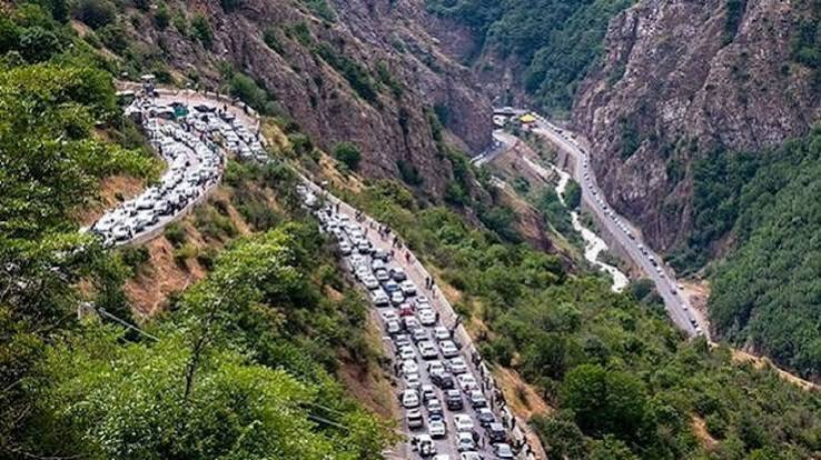 ترافیک نیمه‌سنگین در ۵ محور مواصلاتی کشور/بارش پراکنده باران در برخی استان‌های شمالی