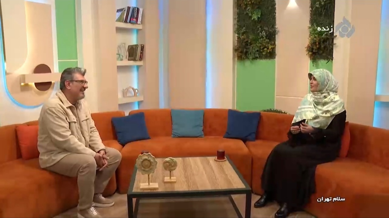 روش جالب یک معلم برای افزایش علاقه دانش‌آموزان به کتاب + فیلم