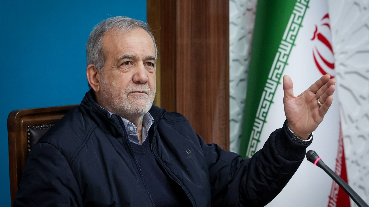 پزشکیان: تضعیف داخلی در شرایط فشار بیرونی، به کشور آسیب جدی میزند