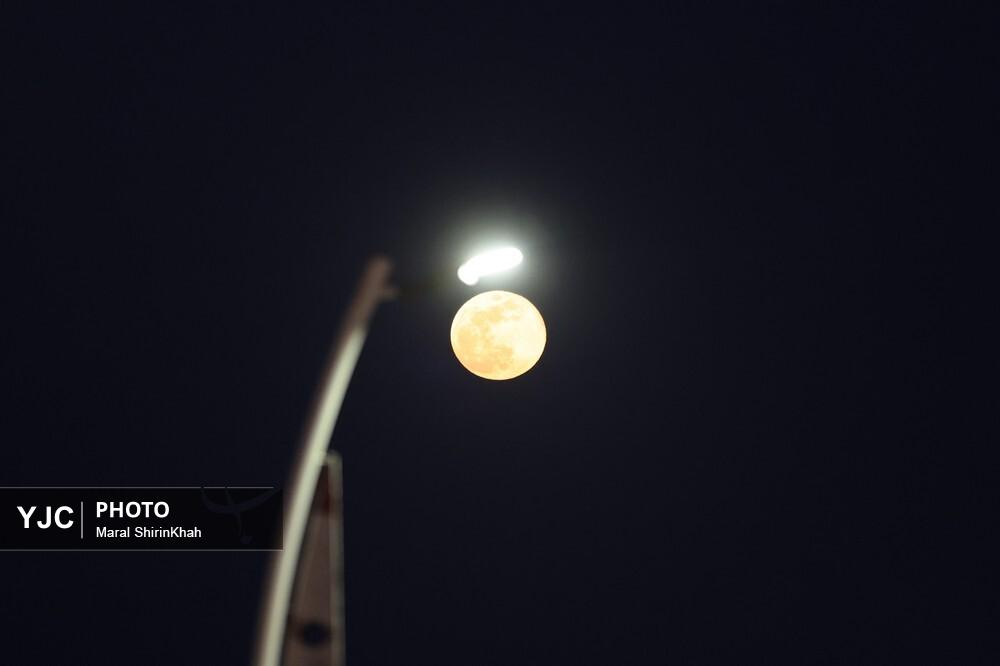 طلوع ابر ماه گرگ، درخشانترین ماه کامل سال