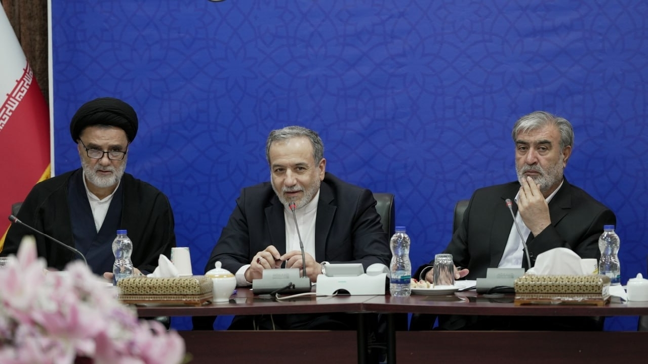 تداوم تلاشهای وزارت امور خارجه برای صیانت از حقوق ملت ایران در بهرهمندی از انرژی هستهای