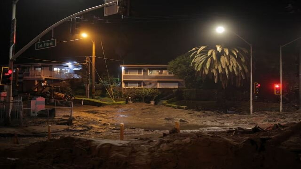 بارش‌های شدید کالیفرنیا، خانه‌ها و پرواز‌ها را فلج کرد + فیلم