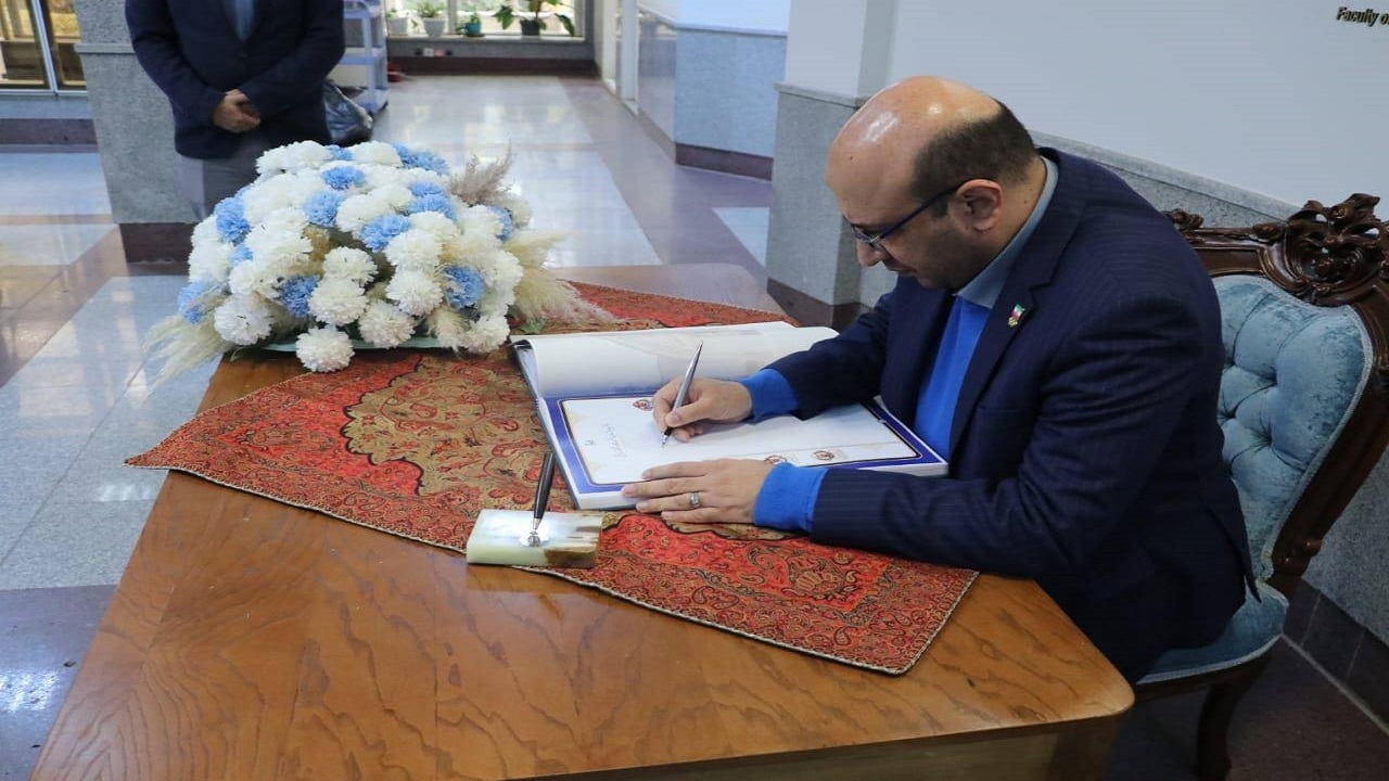 حضور علی نژاد در جمع دانشجویان علوم ورزش و تندرستی دانشگاه شهید بهشتی