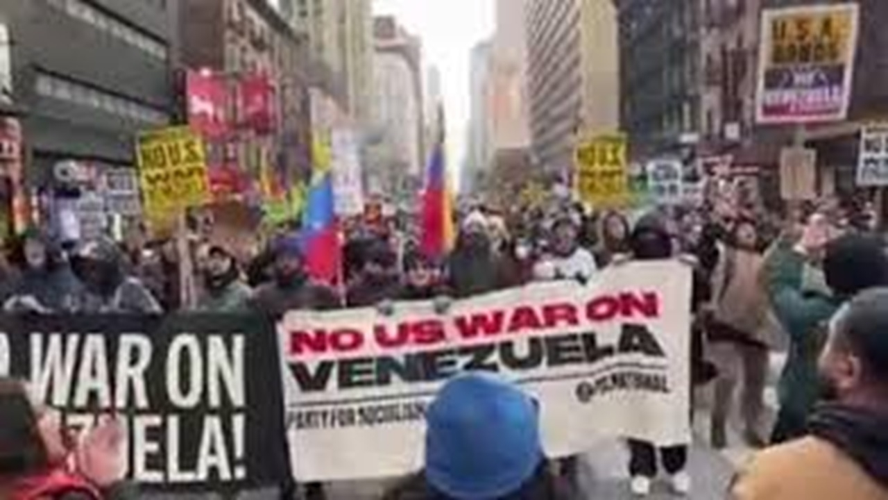 اعتراضات گسترده در شهر‌های آمریکا به وحشی‌گری ترامپ در ونزوئلا + فیلم