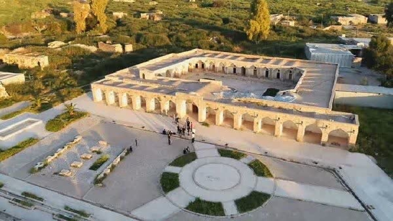 کشف سکونتگاهی با قدمت ۷ هزار سال در بافت تاریخی دهدشت + فیلم