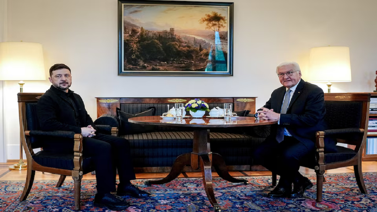 مذاکرات صلح اوکراین وارد روز دوم شد: هفته سرنوشتساز برای اروپا آغاز میشود