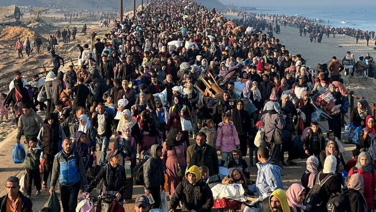 با برقراری آتش بس فلسطینی ها در حال بازگشت به غزه هستند