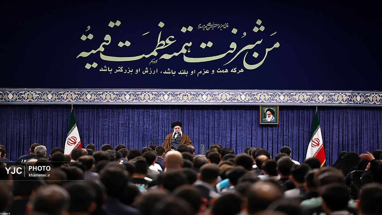 دیدار قهرمانان رشتههای مختلف ورزشی و مدالآوران المپیادهای علمی جهانی با رهبر انقلاب اسلامی