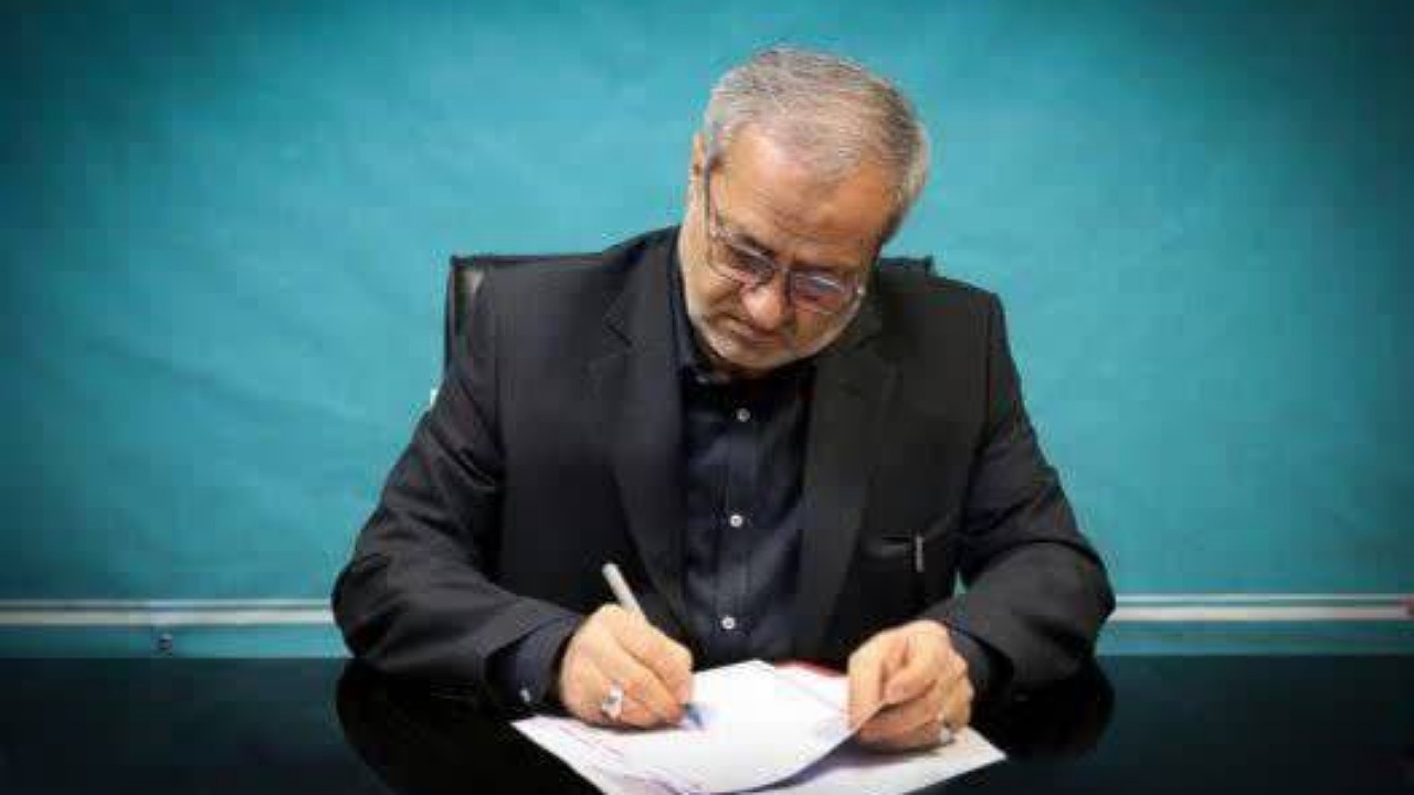 با اعتماد به نعمت وفاق ملی گامهای بلندی برمیداریم
